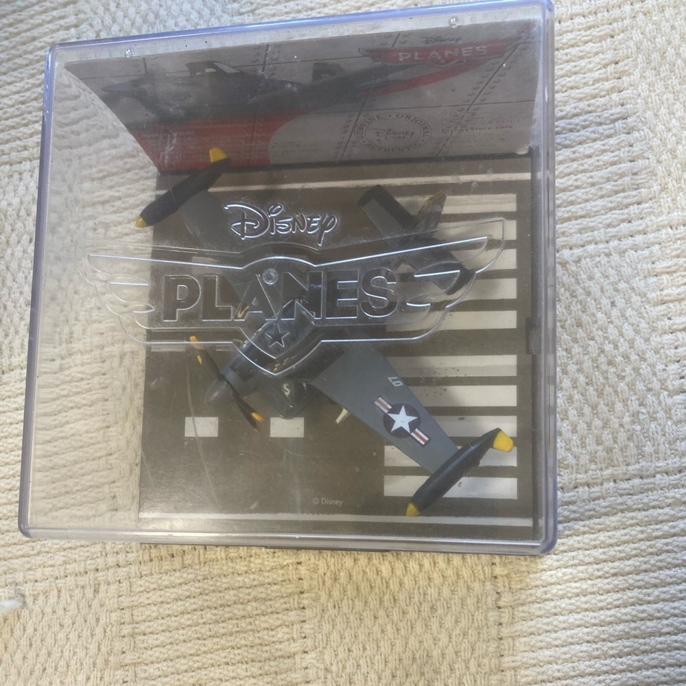 Disney plane